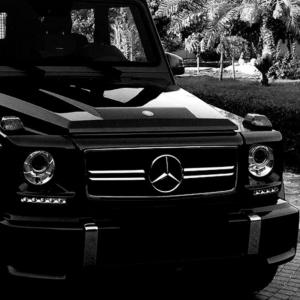 收聽xosceptic的All Black Benz (feat. Tommy Ice)歌詞歌曲