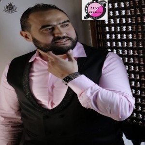 Listen to Gouli Ya Ghorba Gouli song with lyrics from Amine Matlo