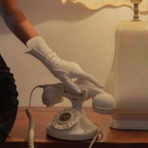 ดาวน์โหลดและฟังเพลง Phone พร้อมเนื้อเพลงจาก GrayGray