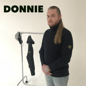 ดาวน์โหลดและฟังเพลง Stoney (Explicit) พร้อมเนื้อเพลงจาก Donnie