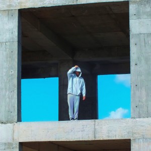 Listen to UÇ FREESTYLE (Explicit) song with lyrics from EION