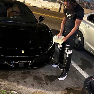 收聽MONEY 2 LONG的Tell Me Something I Don’t Know (Explicit)歌詞歌曲