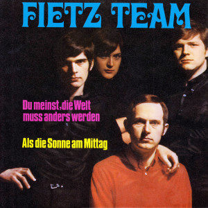 Listen to Als die Sonne am Mittag song with lyrics from Fietz-Team