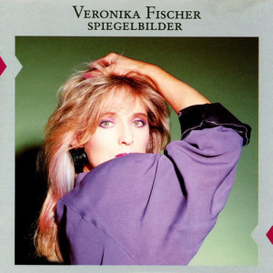 ดาวน์โหลดและฟังเพลง Casablanca พร้อมเนื้อเพลงจาก Veronika Fischer