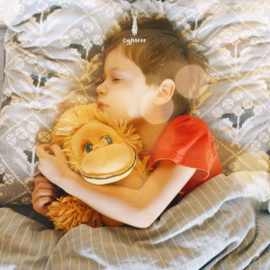Listen to 아이들을 위한 편안한 슬립 사운드 Comfy Sleeping Sound For Kids song with lyrics from 사이프러스