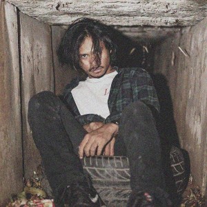 Dengarkan lagu Waktu Terus Berjalan nyanyian Oscario dengan lirik