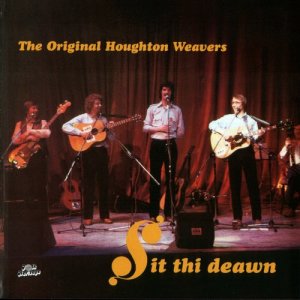 收聽The Houghton Weavers的Let No Man Steal Your Thyme歌詞歌曲