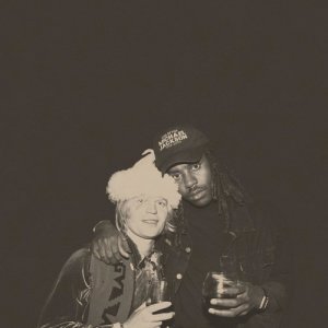 ดาวน์โหลดและฟังเพลง Feelin' Lovely พร้อมเนื้อเพลงจาก Connan Mockasin