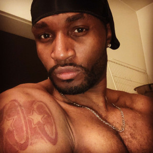 ดาวน์โหลดและฟังเพลง Woo k k (Explicit) พร้อมเนื้อเพลงจาก Tayo Bee