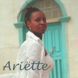 Listen to So Un Cusinha D`Amor song with lyrics from Aríëtte