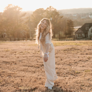 Olivia Farabaugh的專輯Something 'Bout a Sunset