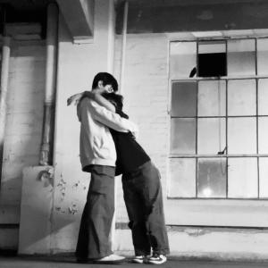 ดาวน์โหลดและฟังเพลง fake sand beaches พร้อมเนื้อเพลงจาก BENJI