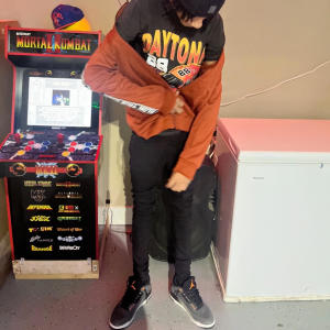 224luhdj的專輯Cant go (Explicit)