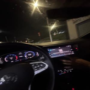 Dj Vinicin da cohab的專輯TRAJADÃO DE NIKE feat mc pretchako,mc saci,mc gordinho do catarina (Radio Edit) [Explicit]