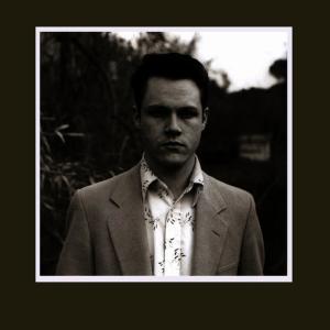 ดาวน์โหลดและฟังเพลง Along the Hollies พร้อมเนื้อเพลงจาก Donovan Quinn