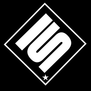 Dengarkan I Put On lagu dari International Show dengan lirik