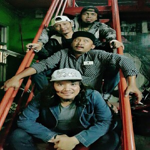 Dengarkan lagu Alhamdulillah nyanyian Getraw dengan lirik