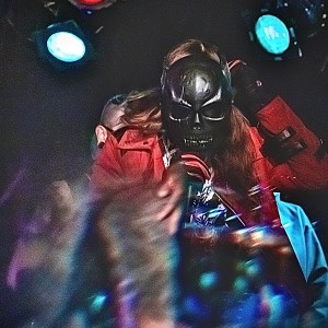 VoKillz的專輯Time Travel back to 1998 (feat. Jason Alessi & Christopher Mulcahy) (Explicit)