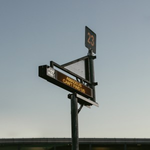 ดาวน์โหลดและฟังเพลง Can't Find Us พร้อมเนื้อเพลงจาก AMADEUS