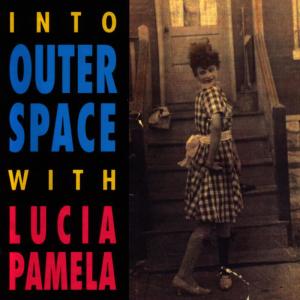 ดาวน์โหลดและฟังเพลง Moontown พร้อมเนื้อเพลงจาก Lucia Pamela