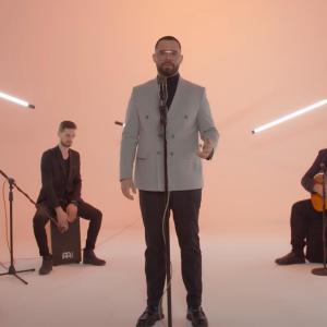 Genc Leka的專輯Lindem nene edhe nje here