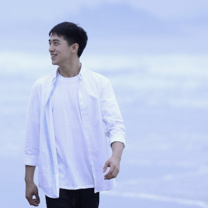 ดาวน์โหลดและฟังเพลง 月光 (Single Version) พร้อมเนื้อเพลงจาก Timmy Xu