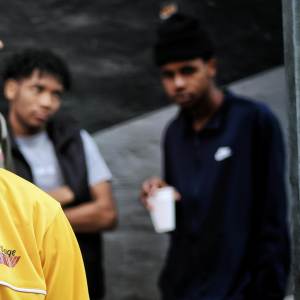 ดาวน์โหลดและฟังเพลง 12 Bodys (Explicit) พร้อมเนื้อเพลงจาก Smally