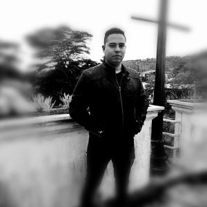 收聽TROYA的Loud歌詞歌曲