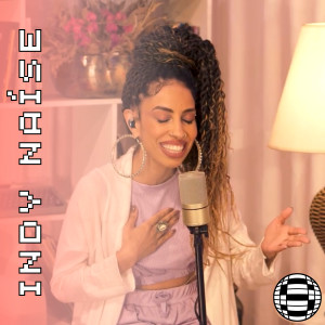 收聽Indy Naíse的Lírios (Ao Vivo na Sala de Estar)歌詞歌曲