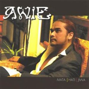 ดาวน์โหลดและฟังเพลง Mata, Hati, Jiwa พร้อมเนื้อเพลงจาก Awie