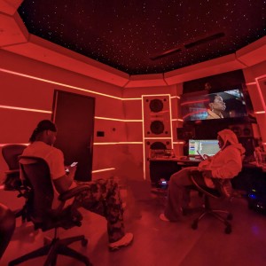 收聽Jon Kabongo的OMW PT. 2 (feat. Ray Vaughn) (Explicit)歌詞歌曲