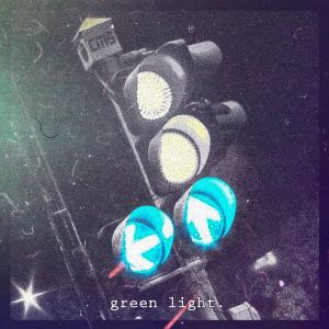 Dengarkan Green Light lagu dari MORKI dengan lirik