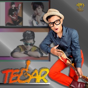 ดาวน์โหลดและฟังเพลง Tetap Begini พร้อมเนื้อเพลงจาก Tegar Septian