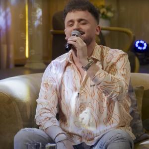 收聽Albrim Llapqeva的O bilbil ka fluturon歌詞歌曲