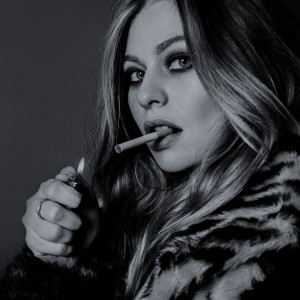 Listen to Tout Paris (Remix) song with lyrics from Zoé