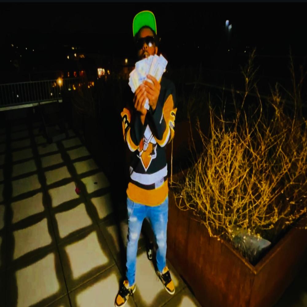 Winners Circle (feat. Toju & Dozefy) (Explicit)