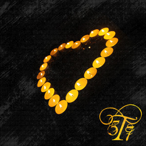 Trin-i-tee 5:7的專輯Candle In The Wind