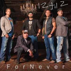 收聽12til2的Unaware歌詞歌曲