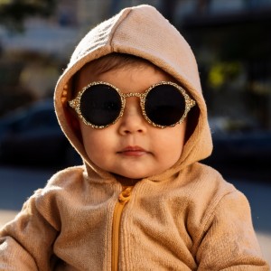 ดาวน์โหลดและฟังเพลง Bouncing with Innocent Beats พร้อมเนื้อเพลงจาก Lo-Fi Lullabies
