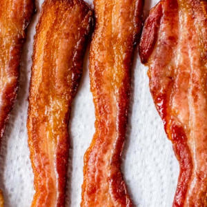 收聽Sam Jones的Bacon? (feat. Steffin Track) (Radio Edit)歌詞歌曲