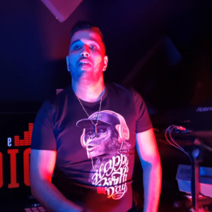 Listen to Matgolilich Mon Bébé song with lyrics from Khayro Milano