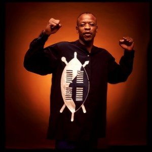 Mzwakhe Mbuli ดาวน์โหลดและฟังเพลงฮิตจาก Mzwakhe Mbuli