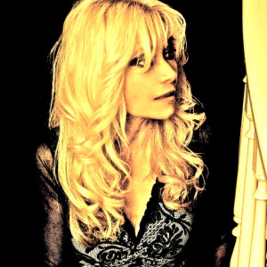 Listen to Sweet Sanctuary song with lyrics from Lane Brody