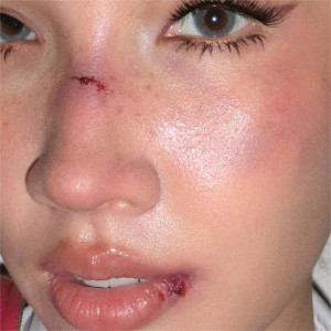 收聽Karencici的愛你但說不出口歌詞歌曲