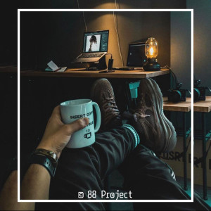 Dengarkan Sah lagu dari 88 Project dengan lirik