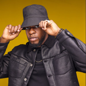 Listen to Pépélé song with lyrics from Mobeti beat