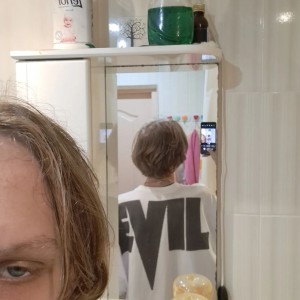 Dengarkan lagu VILLAIN + EVIL (Explicit) nyanyian $cxrl dengan lirik