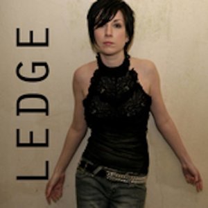 收聽Susie Ledge的Falling歌詞歌曲