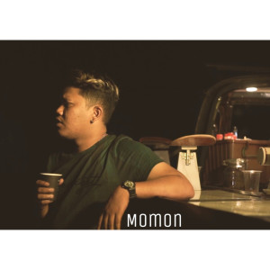 Dengarkan Bosok lagu dari Momon dengan lirik