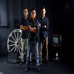 Listen to Hanya Mimpi song with lyrics from Djail Band